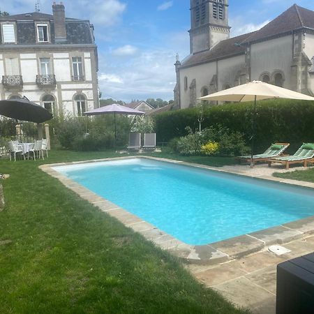 Le Chateau De Monthureux Le Sec Esterno foto
